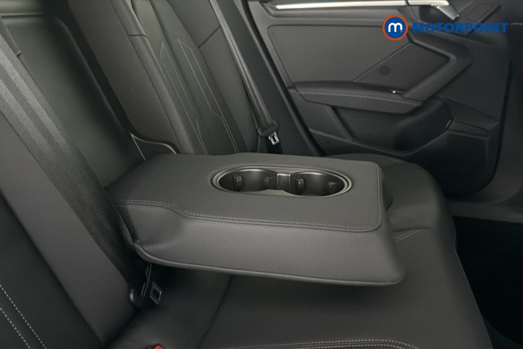 Audi A3 Audi 35 Tfsi Edition 1 S Tronic Comfortsound Black #27