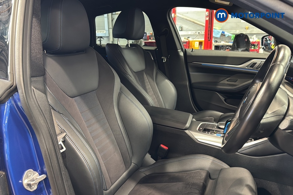 BMW i4 40 83.9Kwh M Sport Gran Coupe Ed White #27
