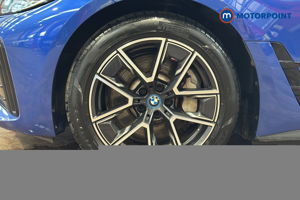 BMW i4 40 83.9Kwh M Sport Gran Coupe Ed White #44