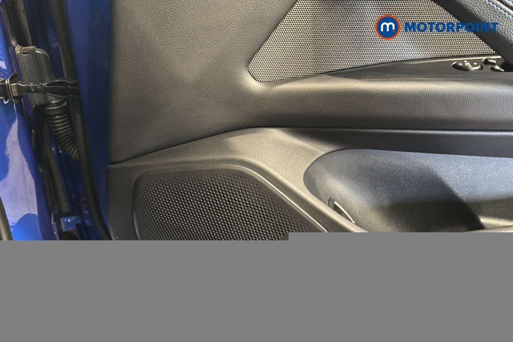 BMW i4 40 83.9Kwh M Sport Gran Coupe Ed White #26