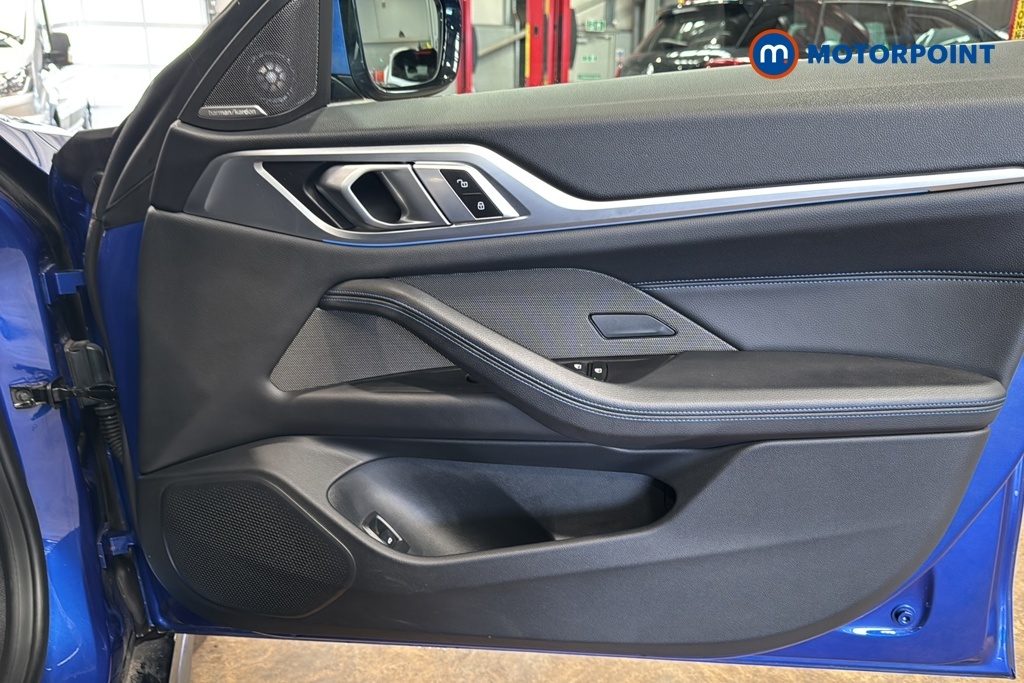 BMW i4 40 83.9Kwh M Sport Gran Coupe Ed White #24