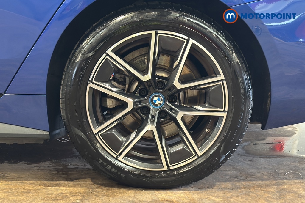 BMW i4 40 83.9Kwh M Sport Gran Coupe Ed White #45