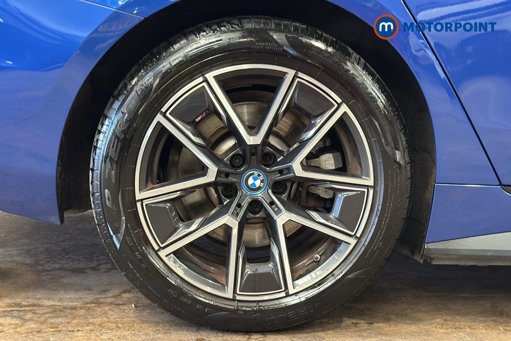 BMW i4 40 83.9Kwh M Sport Gran Coupe Ed White #46
