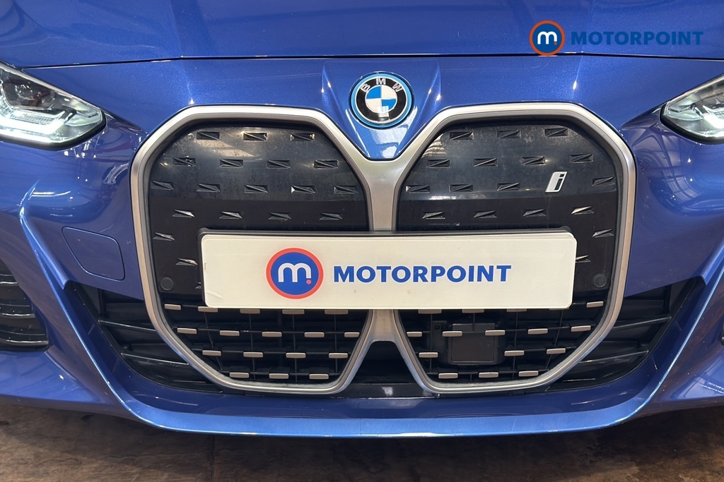 BMW i4 40 83.9Kwh M Sport Gran Coupe Ed White #43