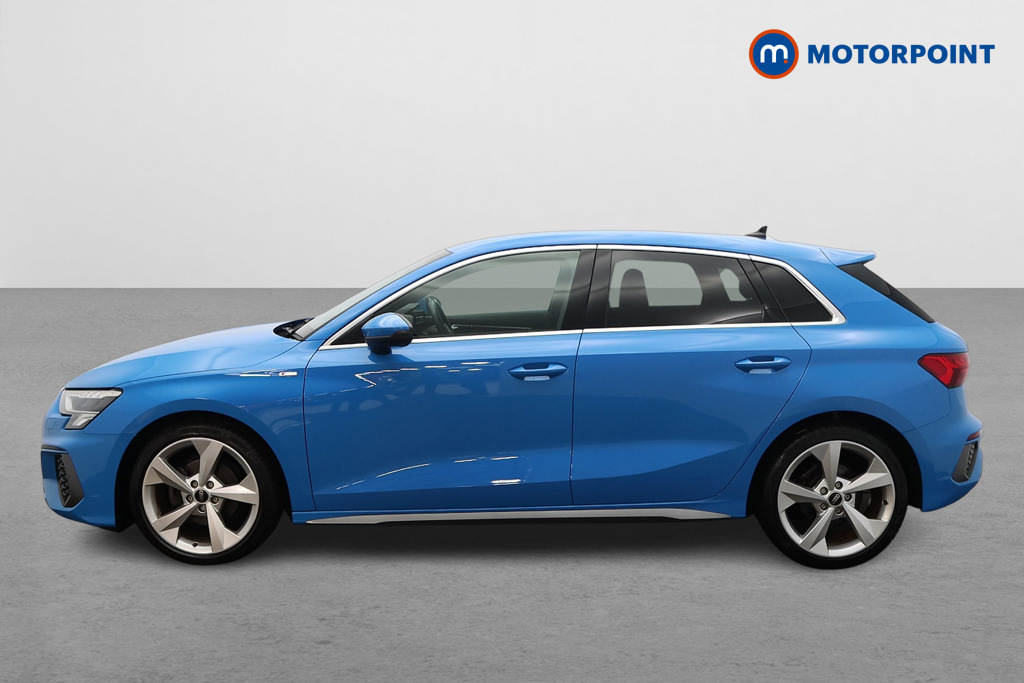 Audi A3 30 Tfsi S Line S Tronic SJ23KHW Blue #4