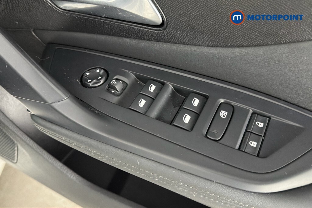 Peugeot 308 1.2 Puretech Allure Premium Eat Green #21