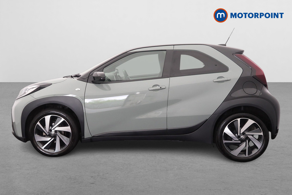 Toyota Aygo X 1.0 Vvt-i Exclusive Green #4
