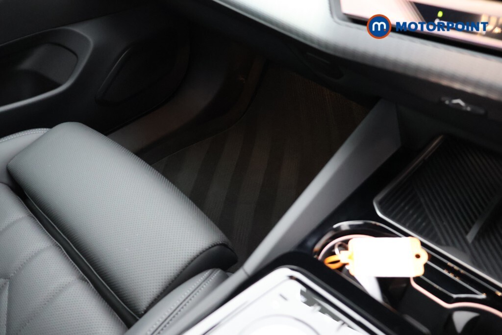BMW i5 40 83.9Kwh M Sport Saloon Edrive Black #19