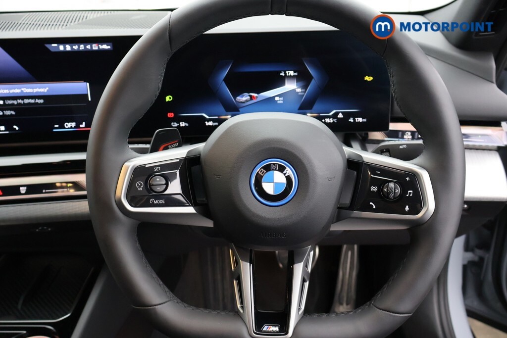 BMW i5 40 83.9Kwh M Sport Saloon Edrive Black #12