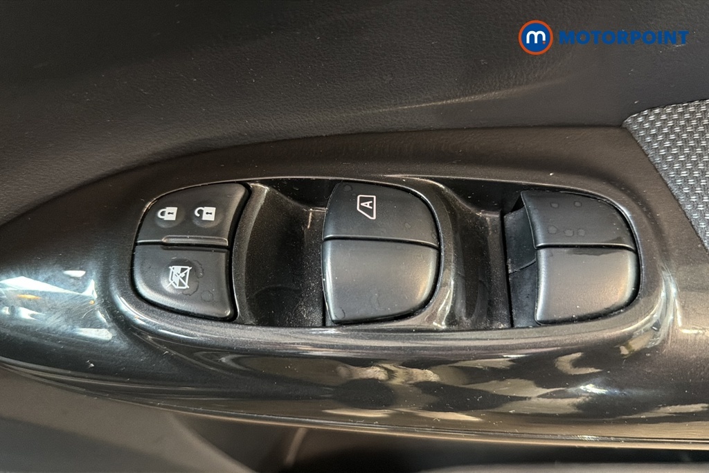 Nissan Juke 1.2 Dig-t N-connecta Euro 6 Ss White #19
