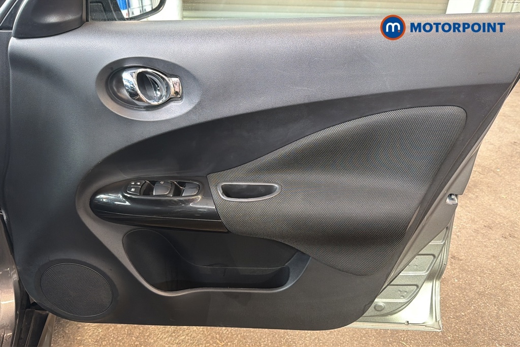 Nissan Juke 1.2 Dig-t N-connecta Euro 6 Ss White #18