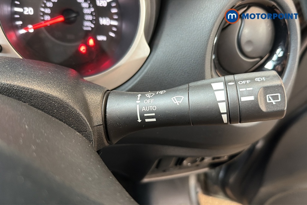 Nissan Juke 1.2 Dig-t N-connecta Euro 6 Ss White #9