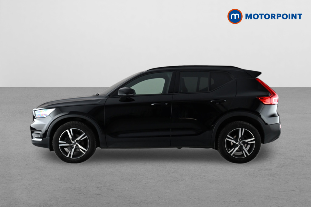 Volvo XC40 1.5 T3 163 R Design Geartronic Black #4
