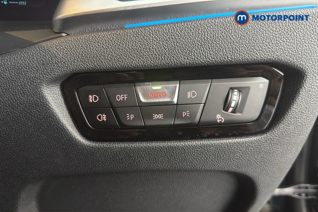 BMW 3 Series 320I M Sport Touring Black #25