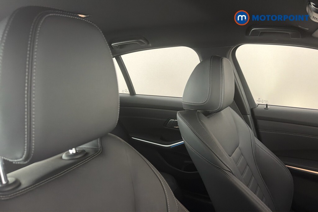 BMW 3 Series 320I M Sport Touring Black #30