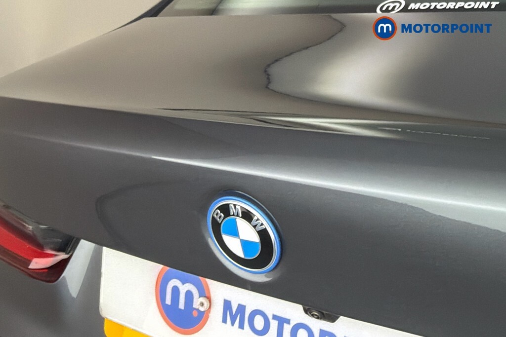 BMW 3 Series 320I M Sport Touring Black #38