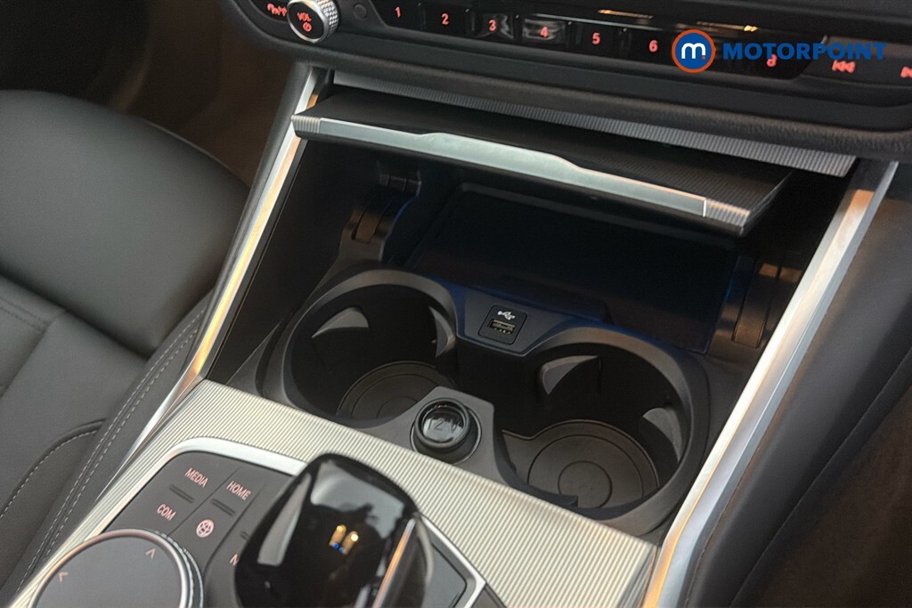 BMW 3 Series 320I M Sport Touring Black #24