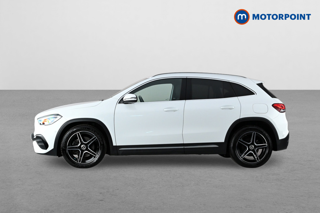 Mercedes-Benz GLA Class Gla 200 Amg Line Executive White #4