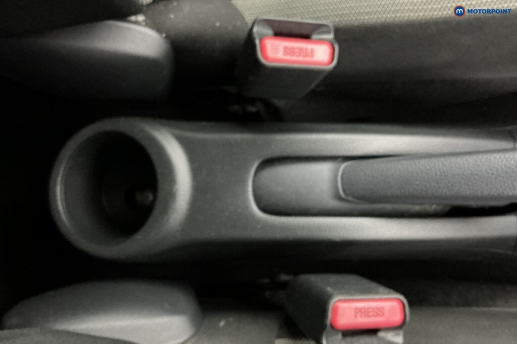 Toyota Aygo X 1.0 Vvt-i Edge Red #20