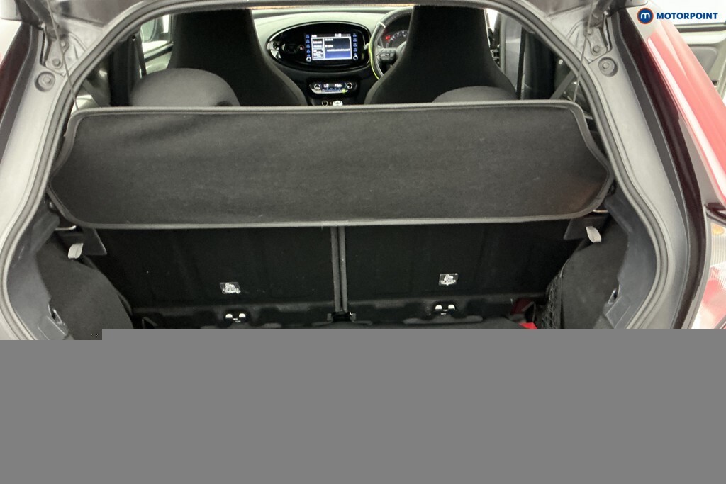 Toyota Aygo X 1.0 Vvt-i Edge Red #11