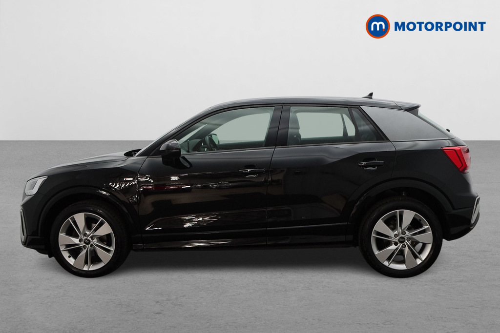 Audi Q2 35 Tfsi S Line S Tronic Black #4