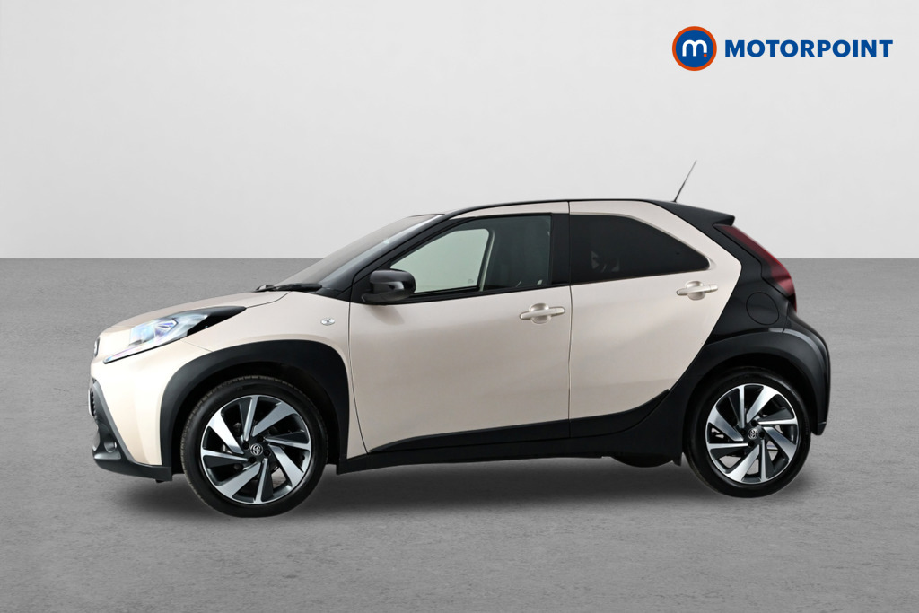 Toyota Aygo X 1.0 Vvt-i Edge Beige #4
