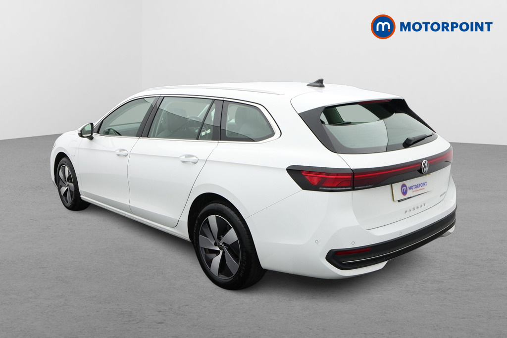 Volkswagen Passat 1.5 Tsi Ehybrid Life Dsg White #5