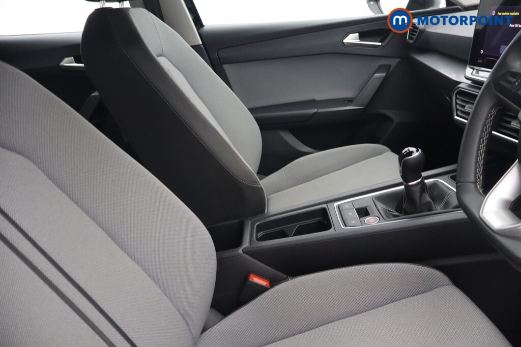 Seat Leon 1.5 Etsi Mhev Fr Estate Hybrid Dsg White #18