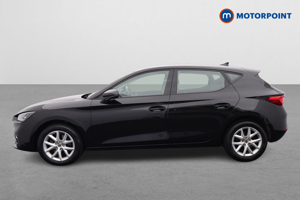 Seat Leon 1.5 Etsi Mhev Fr Estate Hybrid Dsg White #4