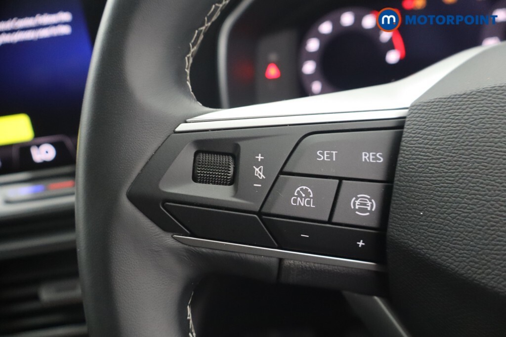Seat Leon 1.5 Etsi Mhev Fr Estate Hybrid Dsg White #21