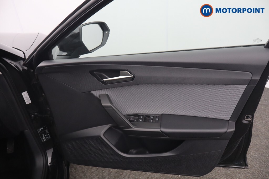 Seat Leon 1.5 Etsi Mhev Fr Estate Hybrid Dsg White #16