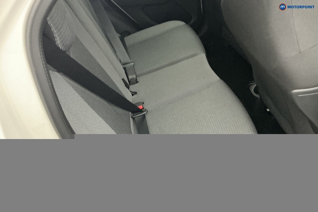 Toyota Aygo 1.0 Vvt-i X-play Red #9