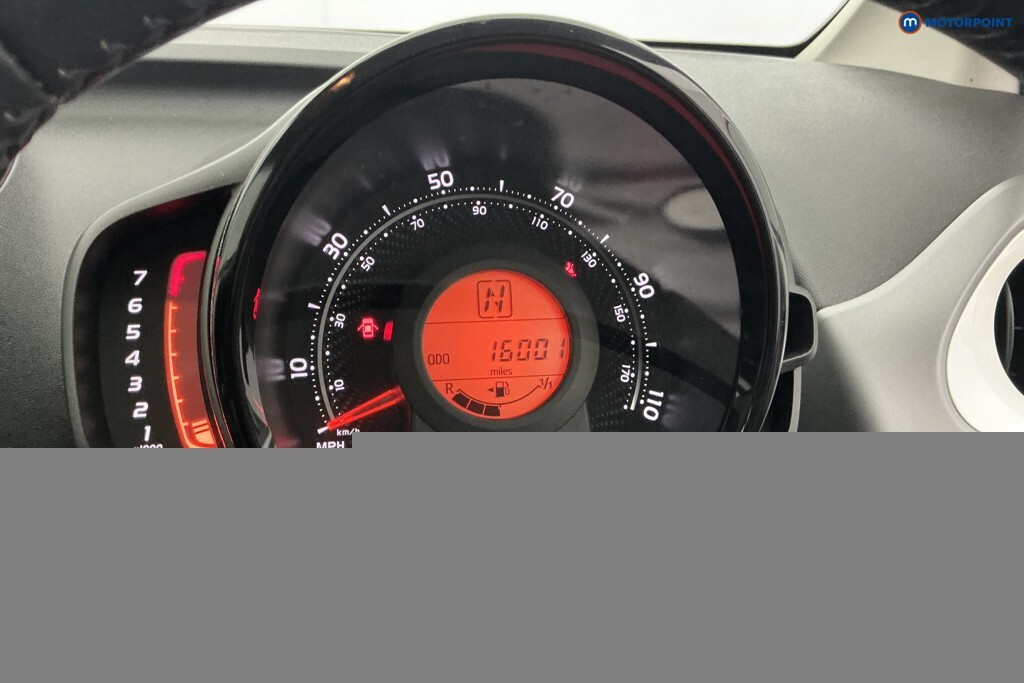 Toyota Aygo 1.0 Vvt-i X-play Red #11