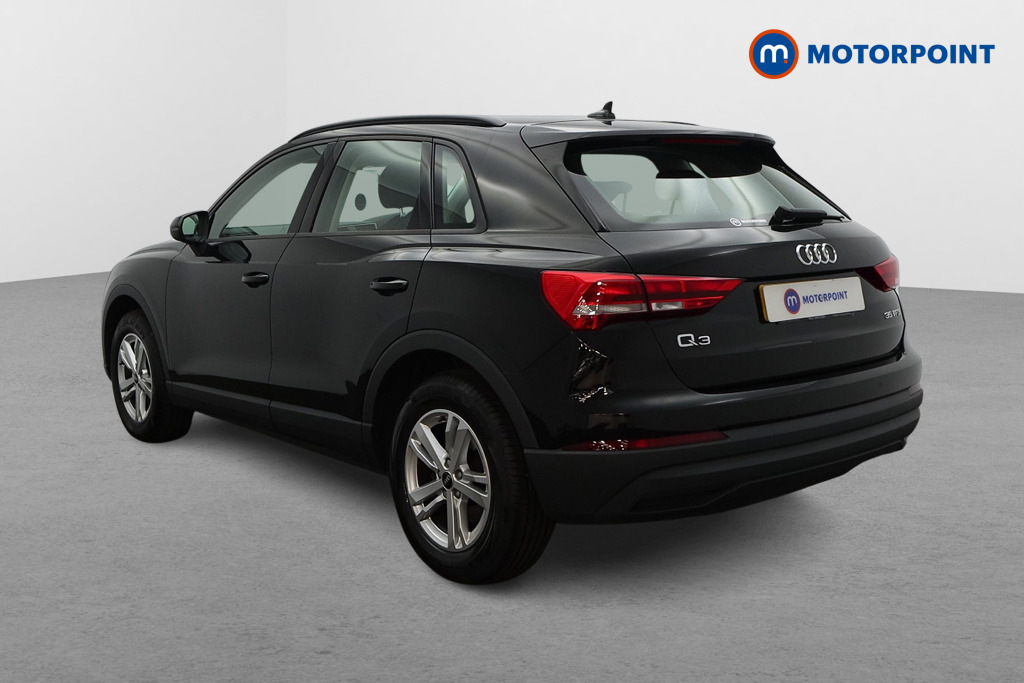 Audi Q3 35 Tfsi Technik Black #4