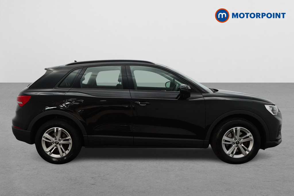 Audi Q3 35 Tfsi Technik Black #6