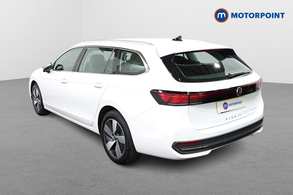 Volkswagen Passat 1.5 Tsi Ehybrid Life Dsg White #4