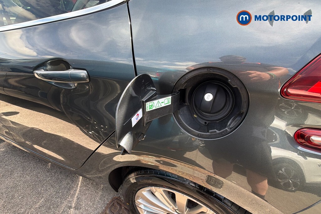 Peugeot 208 1.6 Thp Gti Prestige Black #21