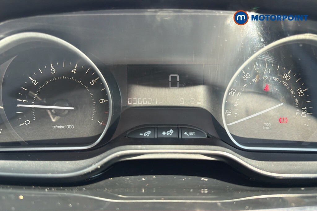 Peugeot 208 1.6 Thp Gti Prestige Black #10