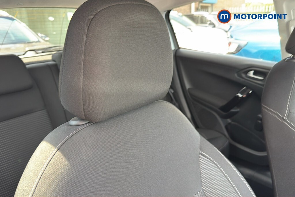Peugeot 208 1.6 Thp Gti Prestige Black #18