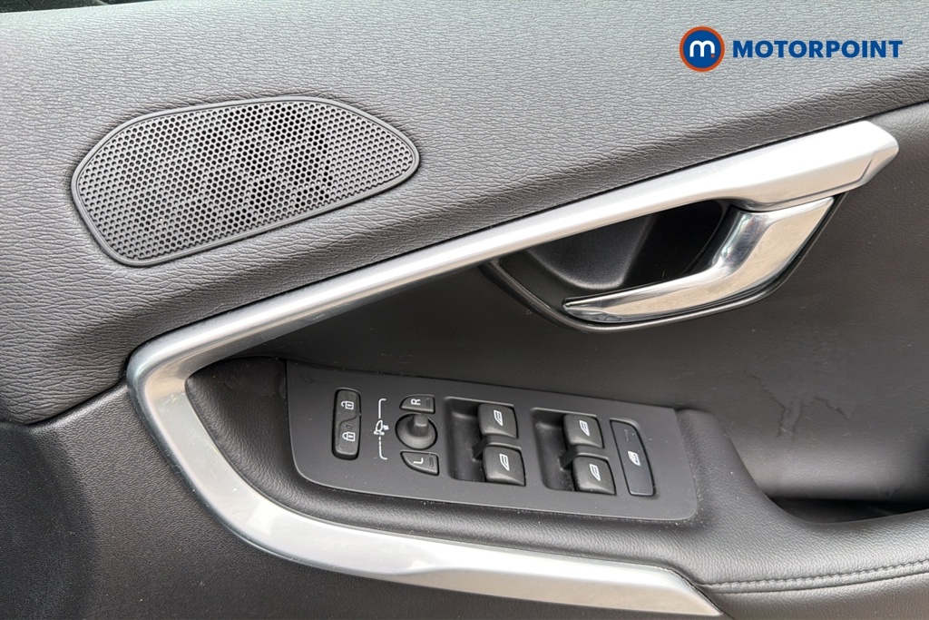 Volvo V40 T3 152 Inscription Geartronic  #16