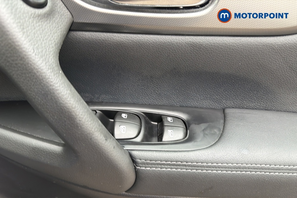 Nissan Qashqai 1.3 Dig-t N-connecta Blue #21