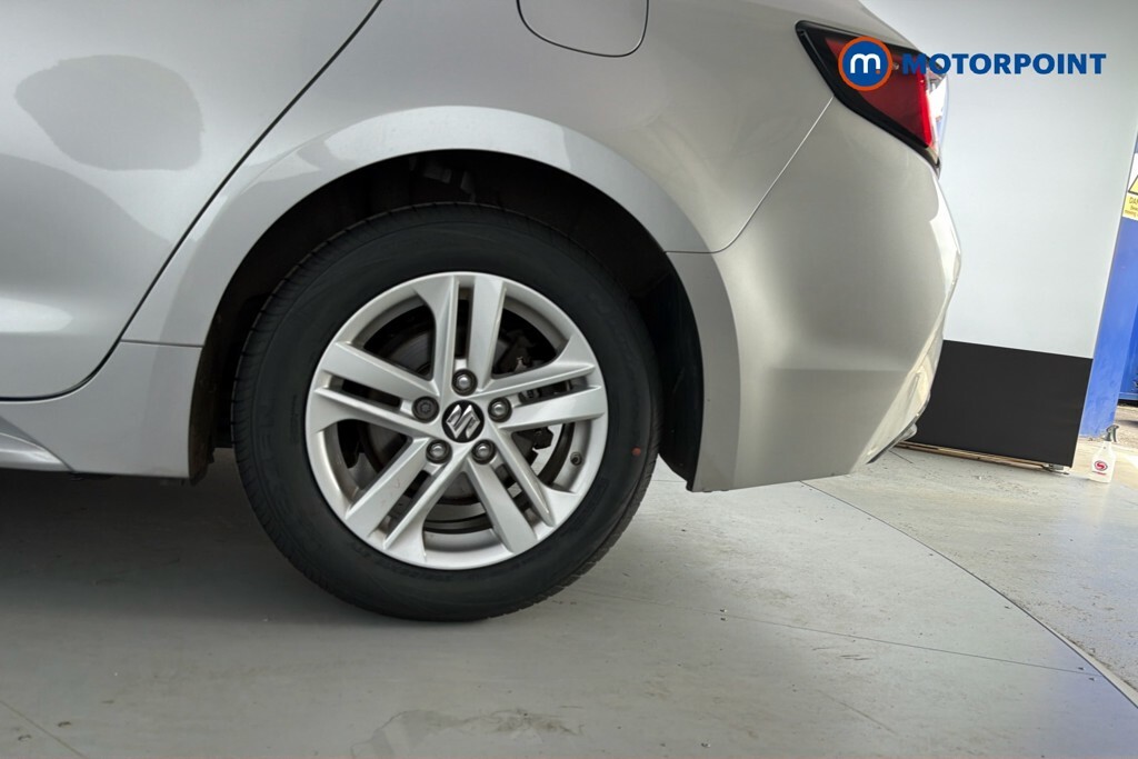 Suzuki Swace 1.8 Hybrid Sz-t Cvt White #21