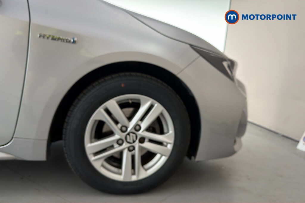 Suzuki Swace 1.8 Hybrid Sz-t Cvt White #23