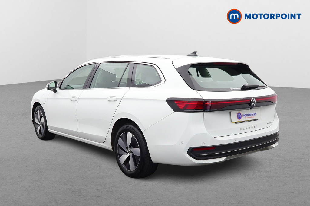 Volkswagen Passat 1.5 Tsi Ehybrid Life Dsg White #5