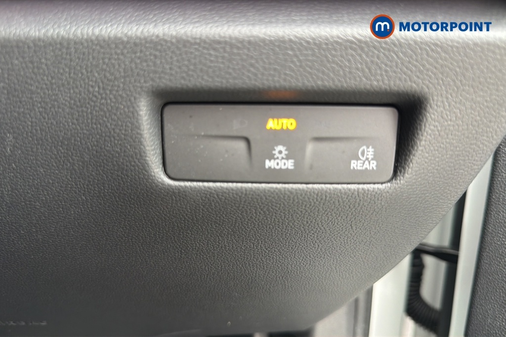 Volkswagen Passat 1.5 Tsi Ehybrid Life Dsg Grey #13