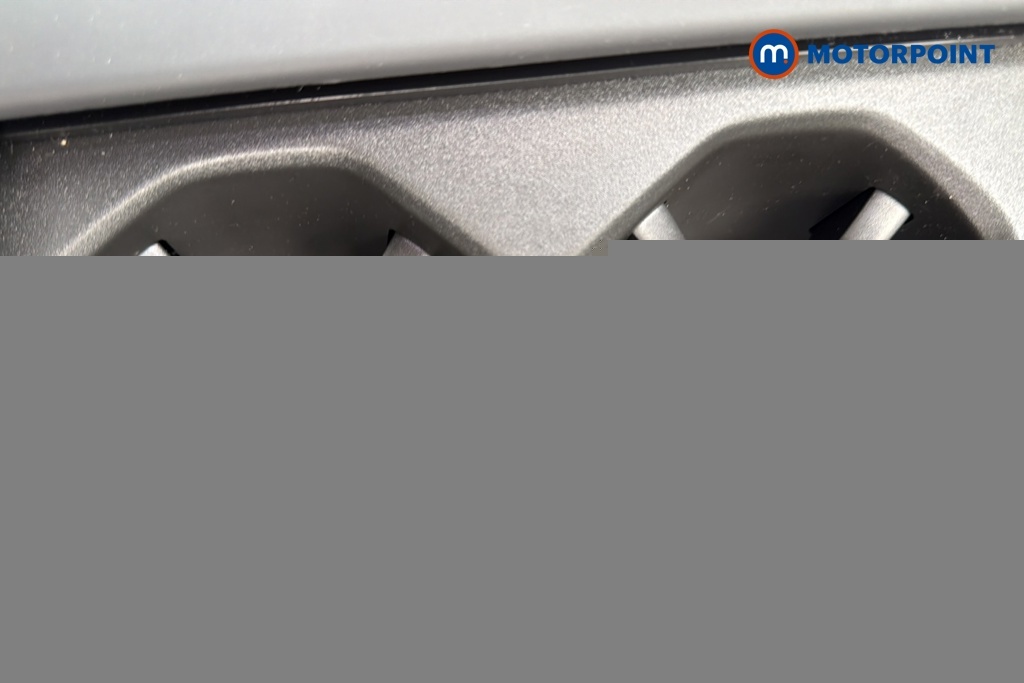 Volkswagen Passat 1.5 Tsi Ehybrid Life Dsg Grey #17