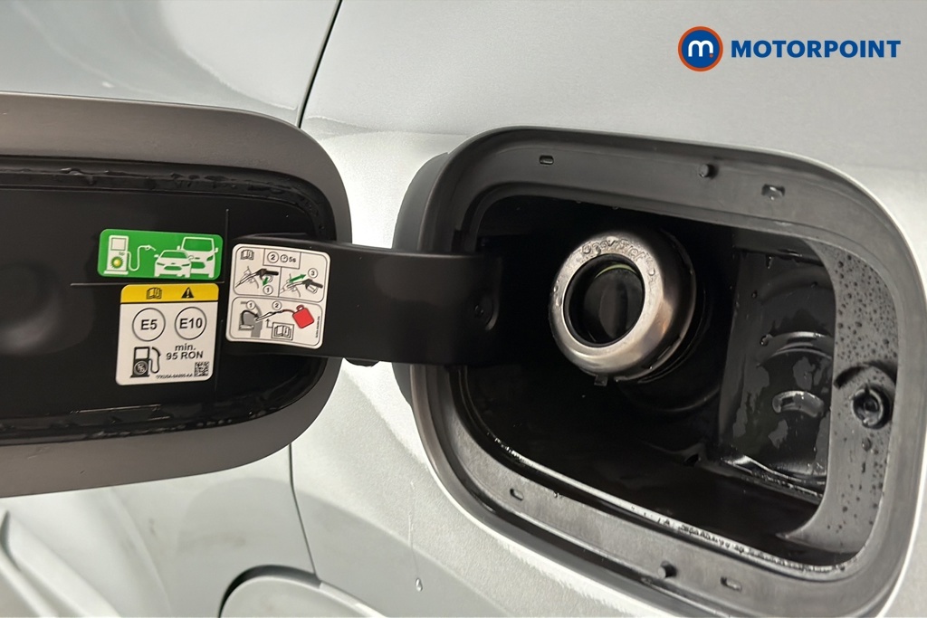 Ford Kuga Kuga St-line 2.5L Duratec Phev 243Ps Fwd Cv Silver #36