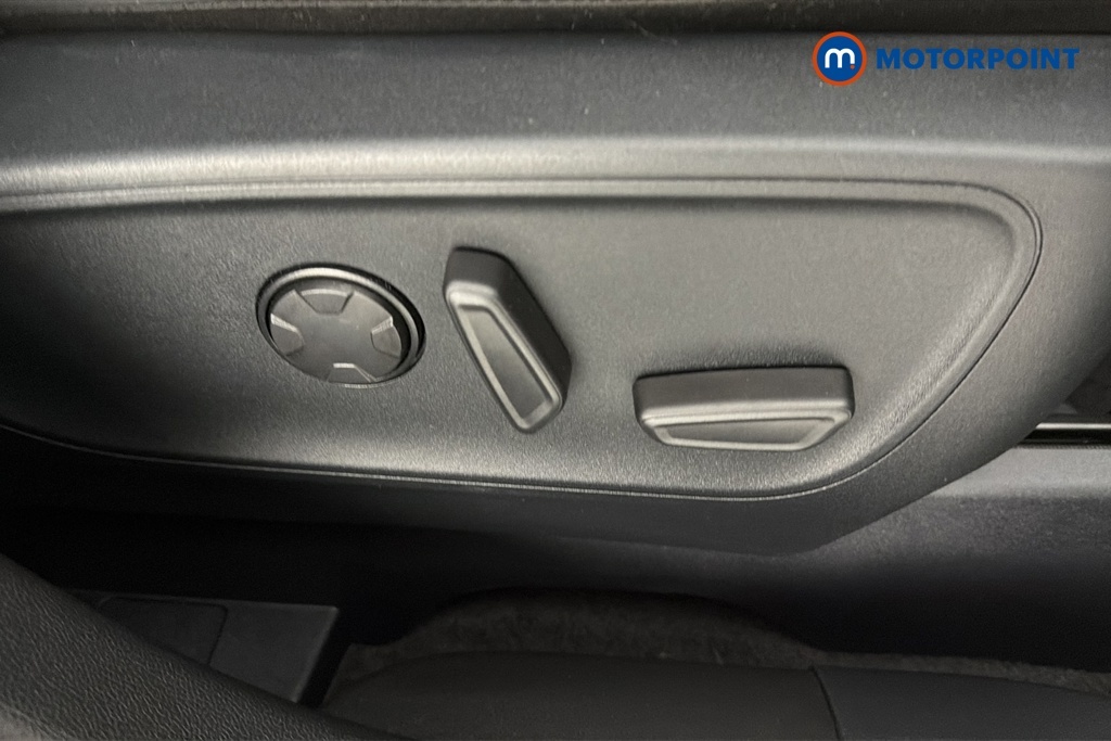 Ford Kuga Kuga St-line 2.5L Duratec Phev 243Ps Fwd Cv Silver #27