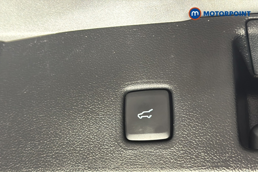 Ford Kuga Kuga St-line 2.5L Duratec Phev 243Ps Fwd Cv Silver #32