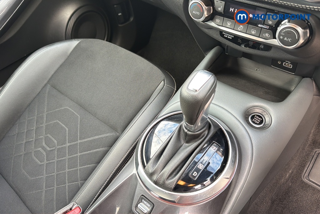 Nissan Juke 1.0 Dig-t N-connecta Suv Dct Euro Black #16